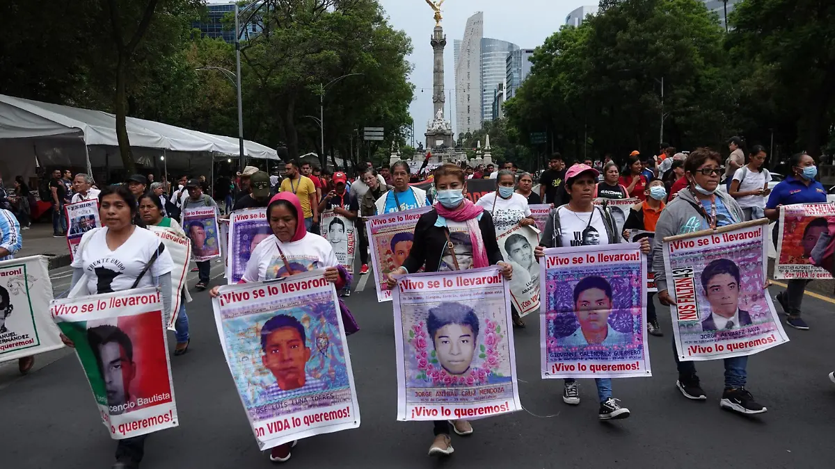 Ayotzinapa (1)